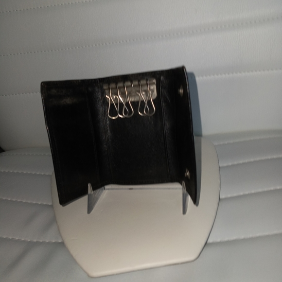 Prada Nero (Black) Nylon and Saffiano Leather 5 Key Holder Case - Picture 9 of 14